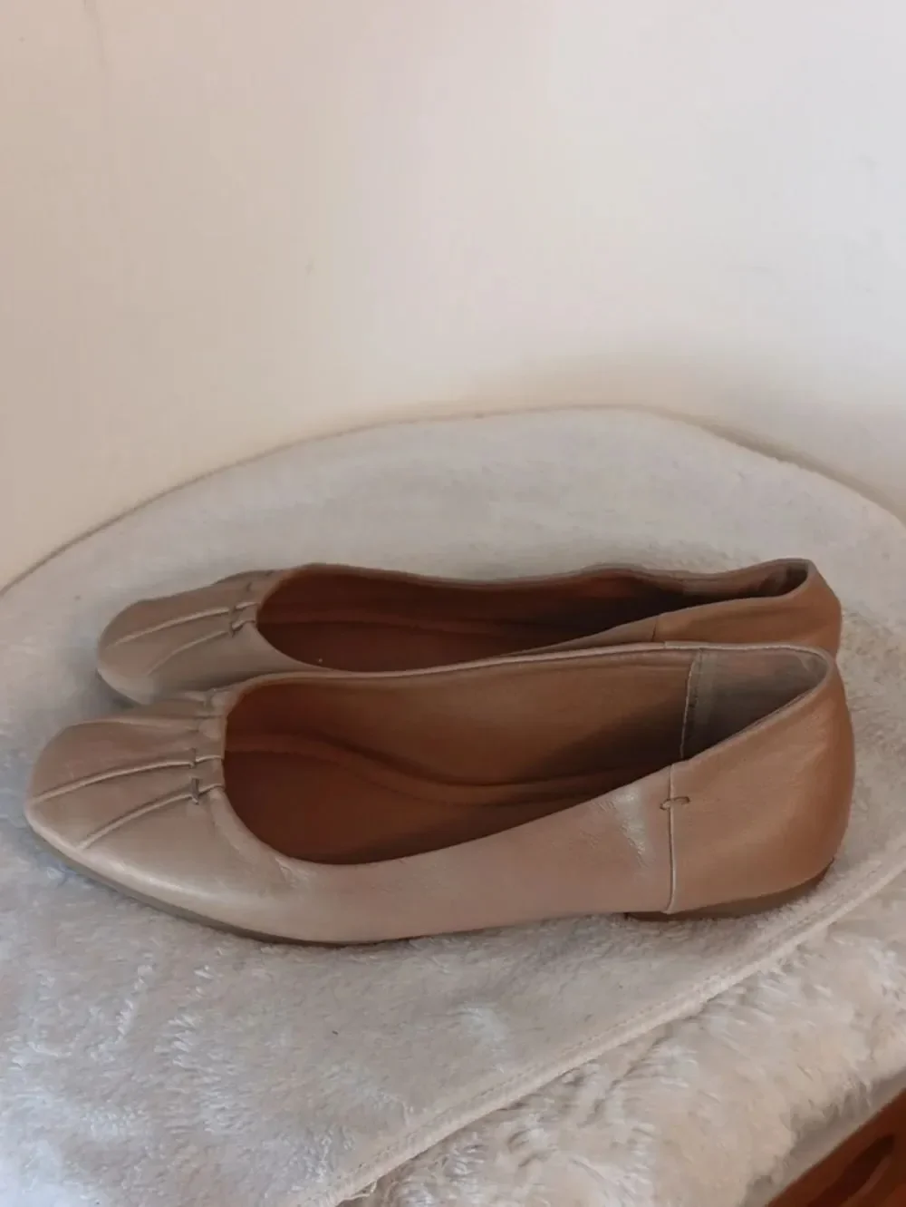 Lucky Brand Women's Leather Ballet Flats in Beige